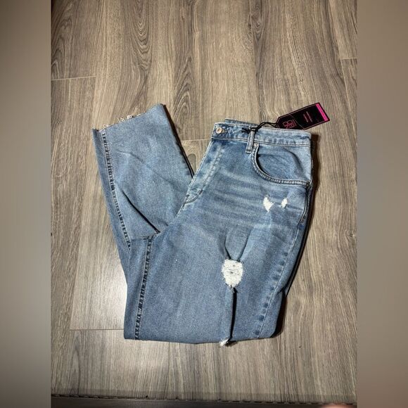 New! No Boundaries Relaxed Fit Stretch Denim Super High Rise Straight Distressed - Picture 4 of 8